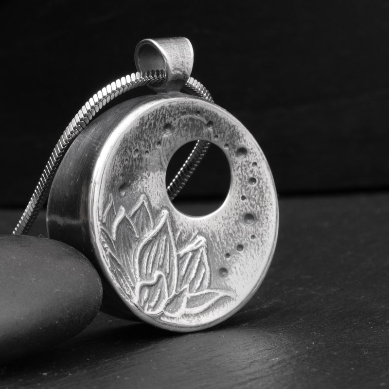 Fine silver
1.25 inches